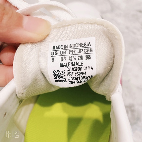 Adidas F30 Messi soccer shoes - Picture 7 of 8